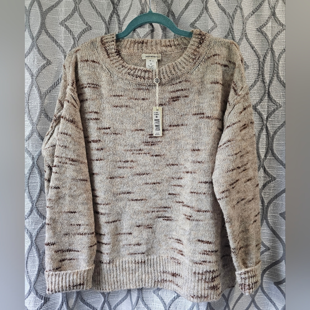 Women's Max Studio Sweater NWT Size Medium - Picture 4 of 5